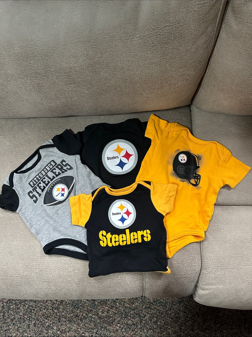 NFL Pittsburgh Steelers Infant Bodysuit 4-Pack - Black, Gold, Gray